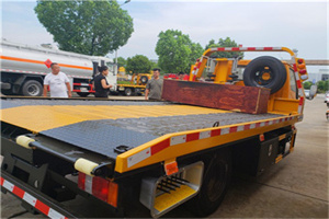 文峰附近拖车电话号码服务